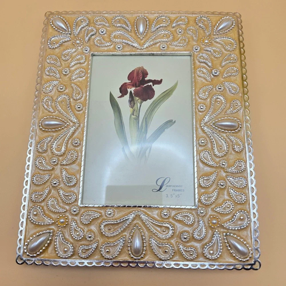 Lawrence Frames 3.5x5 Paisley Pearl Enamel Silver Tone Picture‎ Frame Cream